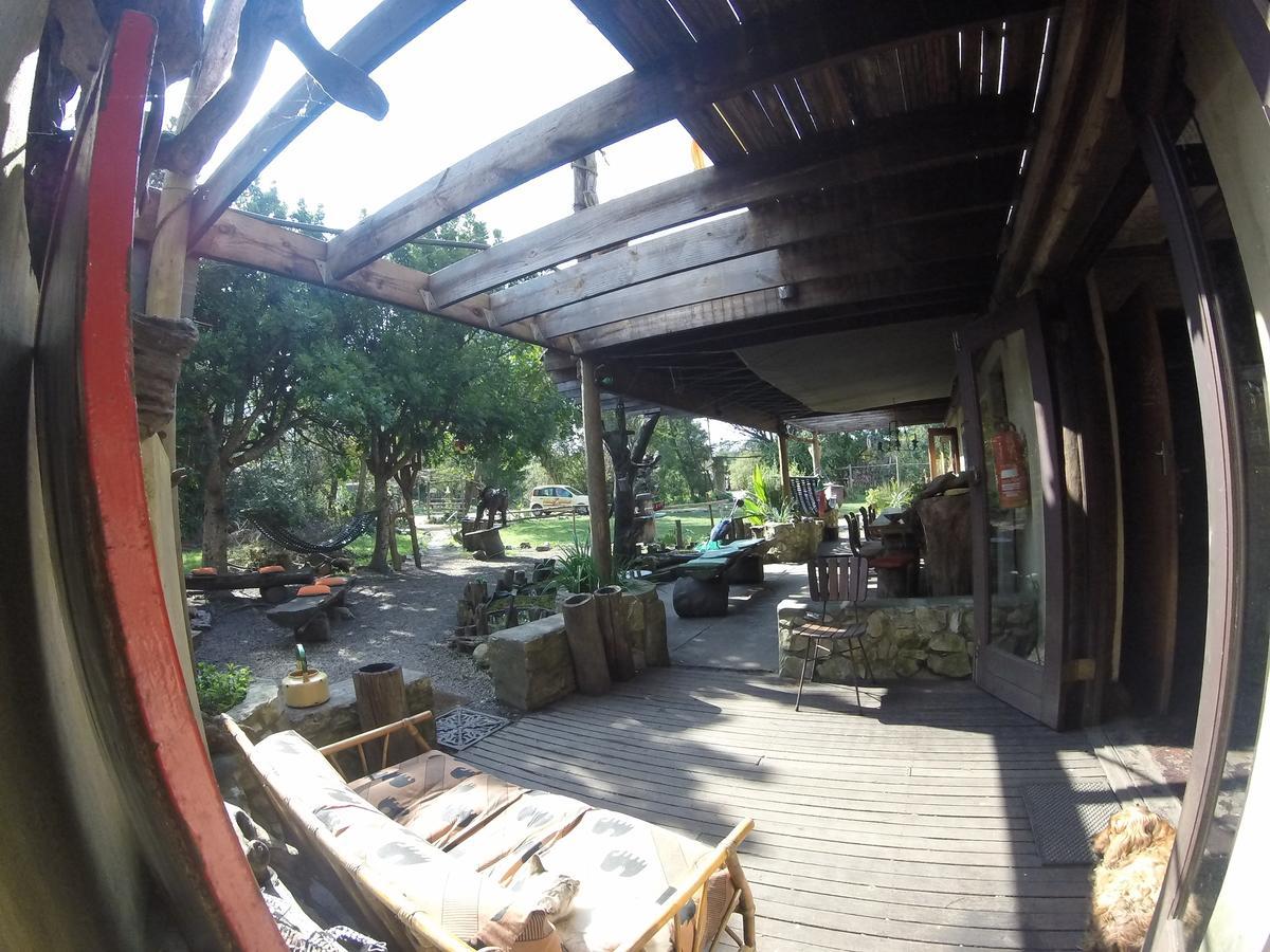 Dijembe Backpackers Lodge Стормсривер Экстерьер фото