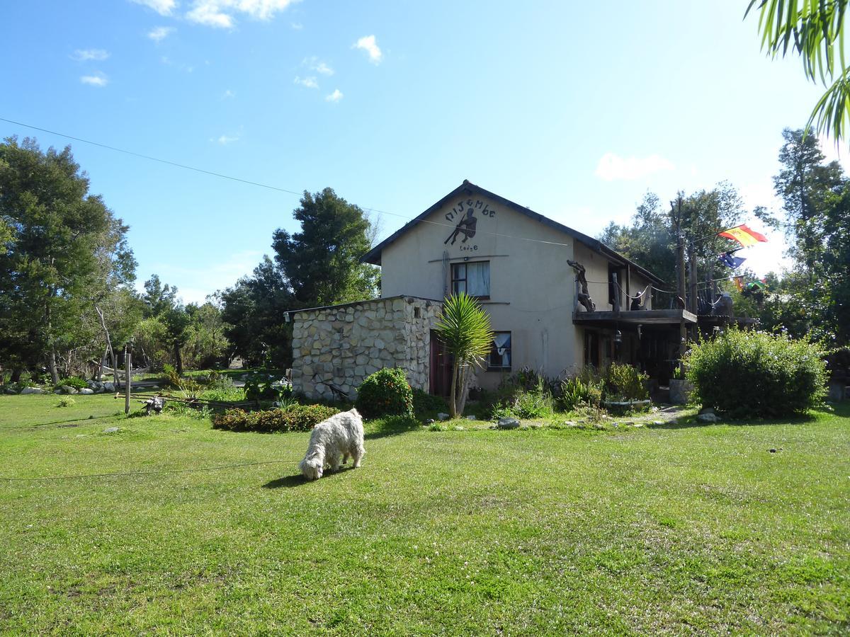 Dijembe Backpackers Lodge Стормсривер Экстерьер фото